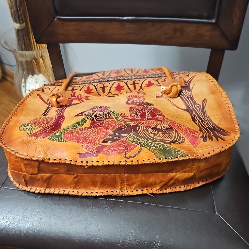Artistic Tribal Tan Leather Shoulder Bag - Picture 14 of 16